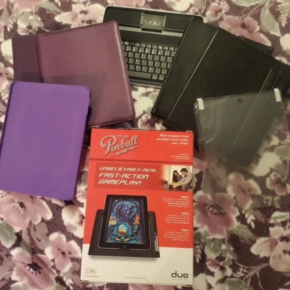 Apple iPad First (1st) Generation Gen (Preowned) 32GB, Wi-Fi w/Many Accessories!